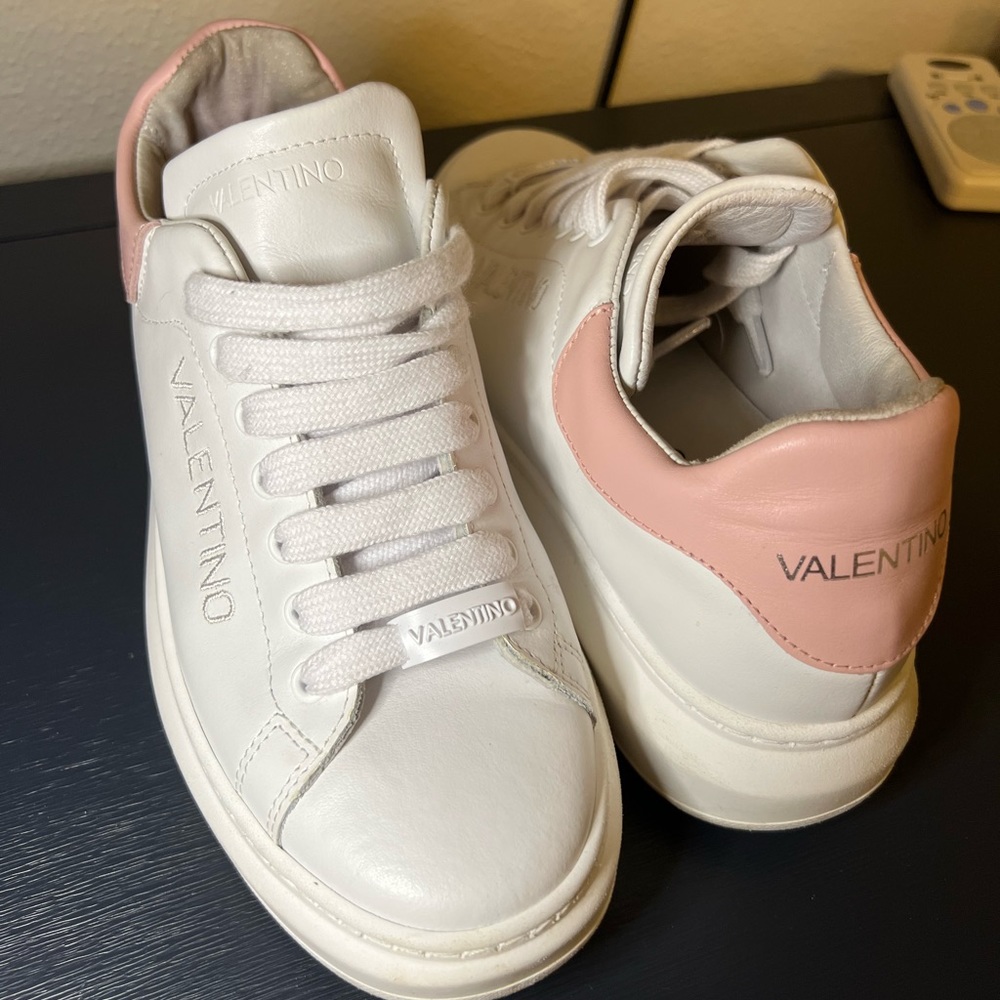 Valentino Sneakers 8.5 White & Pink Like New!